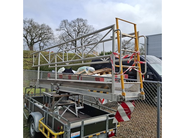 Aanhangwagen met bordes al-ko - afbeelding 20 van  25