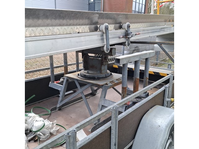 Aanhangwagen met bordes al-ko - afbeelding 24 van  25