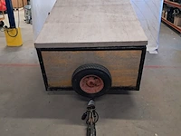 Aanhangwagen met diverse retour-artikelen - afbeelding 13 van  16