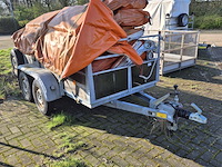 Aanhangwagen met olieschermen., vawe, 1500