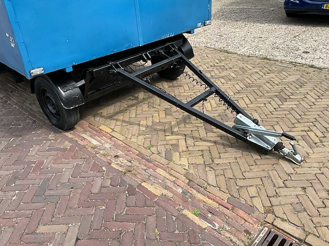 Aanhangwagen / verkoopwagen - afbeelding 2 van  25