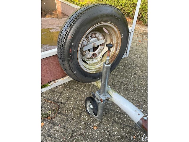 Aanhangwagen - afbeelding 6 van  11