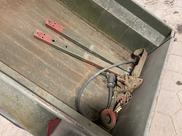 Aanhangwagen - afbeelding 5 van  6