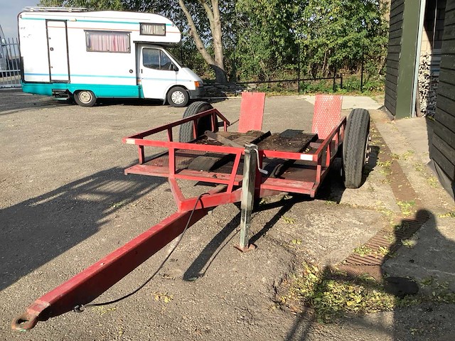 Aanhangwagen - afbeelding 3 van  5