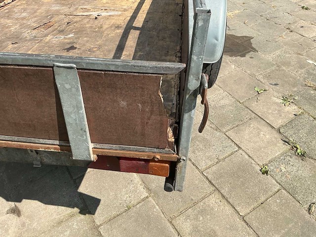 Aanhangwagen - afbeelding 9 van  13