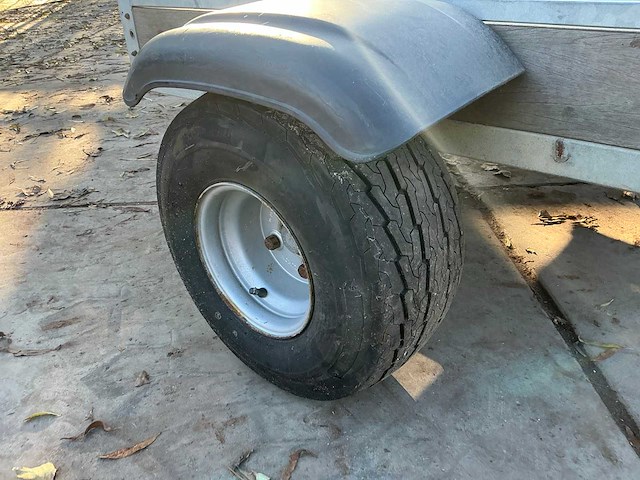 Aanhangwagen - afbeelding 4 van  13