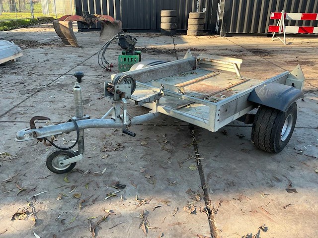 Aanhangwagen - afbeelding 1 van  13