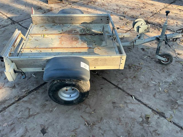 Aanhangwagen - afbeelding 8 van  13