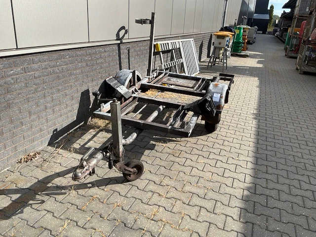 Aanhangwagen - afbeelding 2 van  4