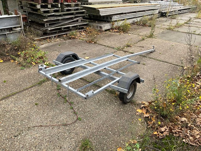 Aanhangwagen - afbeelding 3 van  7