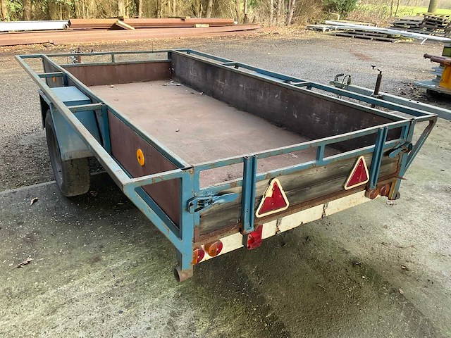 Aanhangwagen - afbeelding 2 van  4