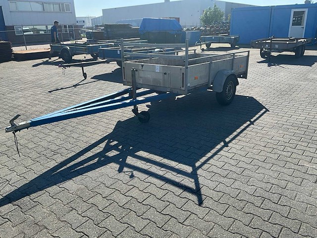 Aanhangwagen - afbeelding 1 van  9