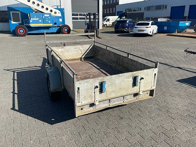 Aanhangwagen - afbeelding 3 van  9