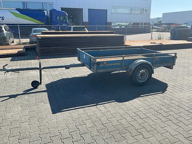 Aanhangwagen - afbeelding 1 van  7