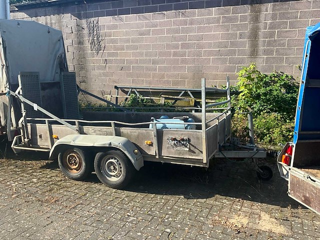 Aanhangwagen - afbeelding 2 van  7