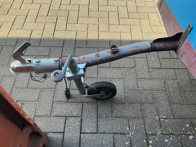 Aanhangwagen - afbeelding 3 van  5