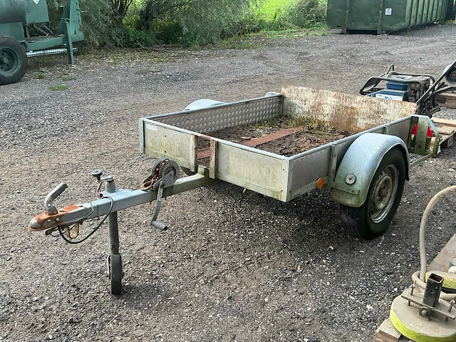 Aanhangwagen - afbeelding 1 van  5