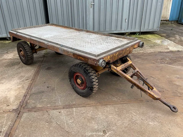 Aanhangwagen - afbeelding 2 van  7