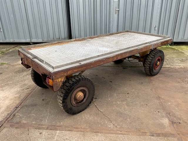 Aanhangwagen - afbeelding 3 van  7