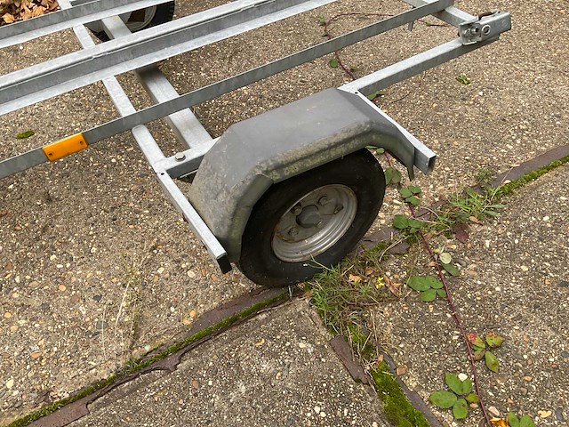 Aanhangwagen - afbeelding 6 van  7
