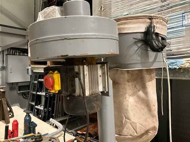 Aannemersmateriaal - afbeelding 3 van  9