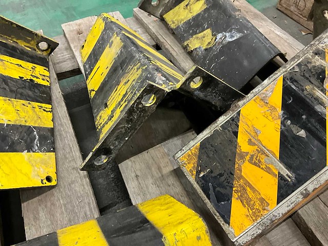 Aanrij beveiliging (7x) - afbeelding 4 van  5