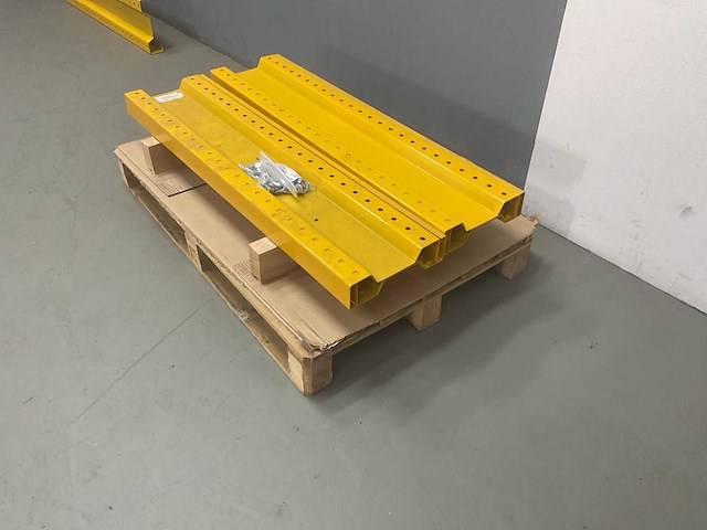 Aanrijdbeveiliging 120x28 cm (5x) - afbeelding 4 van  6