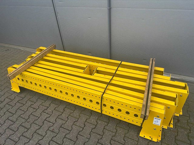 Aanrijdbeveiliging 6x 2500mm 4x 1250mm - afbeelding 1 van  4