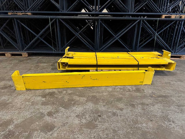 Aanrijdbeveiliging lengte: 250cm (10x) - afbeelding 1 van  4