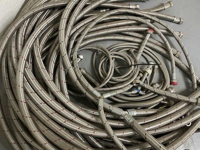 Aansluitslang epdm met rvs omvlechting (25x) - afbeelding 4 van  5