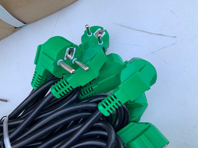 Aansluitsnoer met stekker 160 cm 3x1.5 mm2 80x - afbeelding 3 van  3