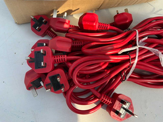 Aansluitsnoer met stekker 160 cm 3x1.5 mm2 80x - afbeelding 3 van  4