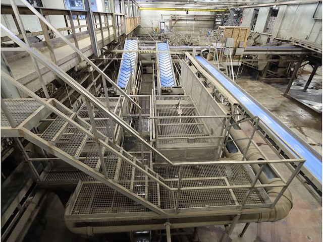 Aardappel intake/was en sorteerlijn - afbeelding 16 van  48