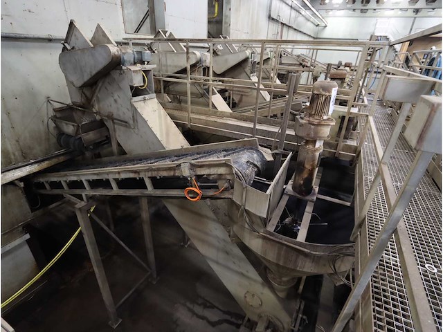 Aardappel intake/was en sorteerlijn - afbeelding 25 van  48