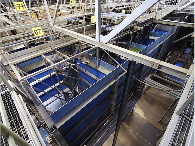 Aardappel intake/was en sorteerlijn - afbeelding 31 van  48