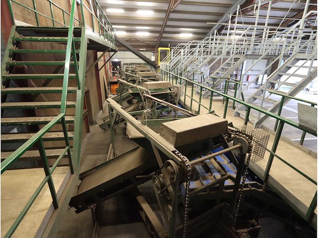 Aardappel intake/was en sorteerlijn - afbeelding 34 van  48