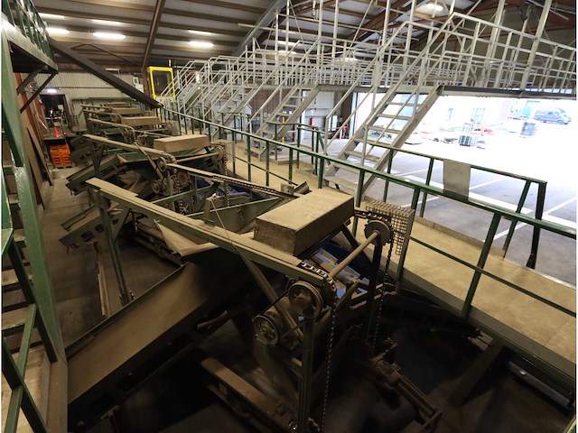 Aardappel intake/was en sorteerlijn - afbeelding 45 van  48