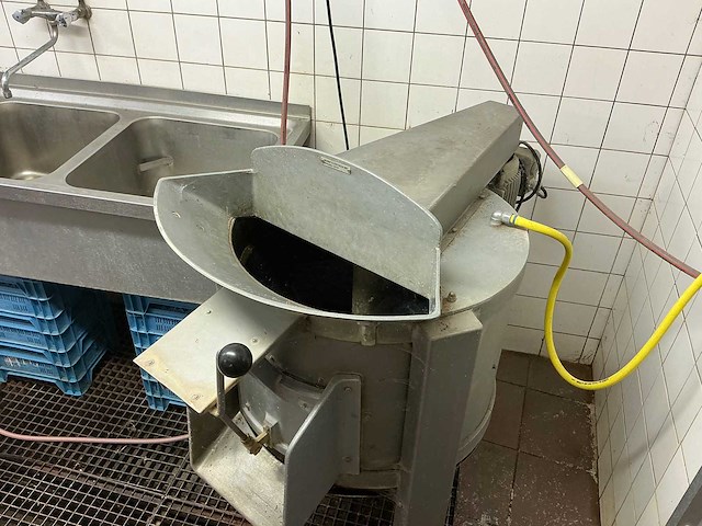 Aardappelschrapmachine - afbeelding 2 van  4