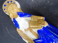 Aardewerk handbeschilderde madonna met kind - afbeelding 3 van  5
