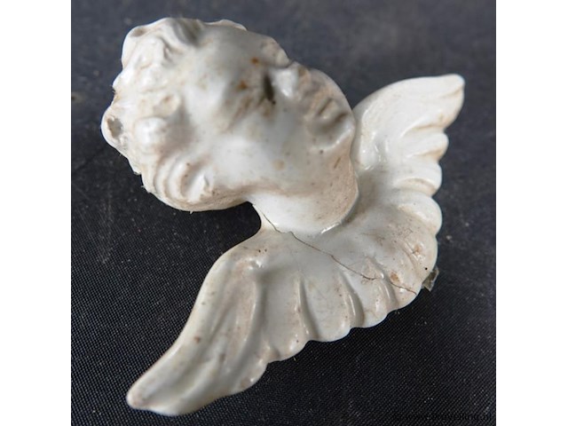 Aardewerk putto - afbeelding 2 van  3