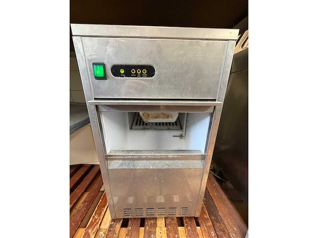 Ab im-20 ijsblokjesmachine - afbeelding 2 van  2