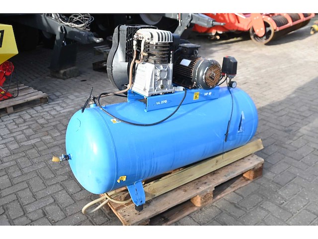 Abac lt 270 hp 4 luchtcompressor - afbeelding 1 van  4