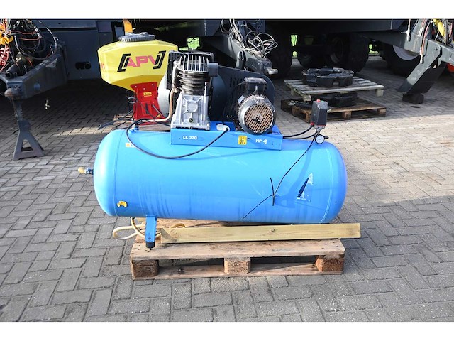 Abac lt 270 hp 4 luchtcompressor - afbeelding 2 van  4