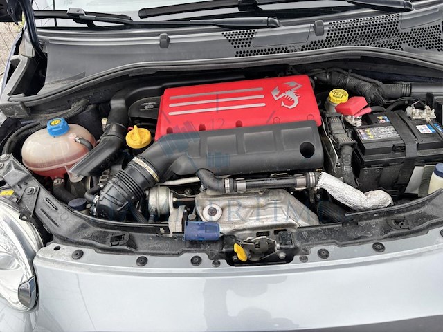 Abarth 695 1.4 t-jet rivale mta 180 at, 2018 - afbeelding 26 van  33