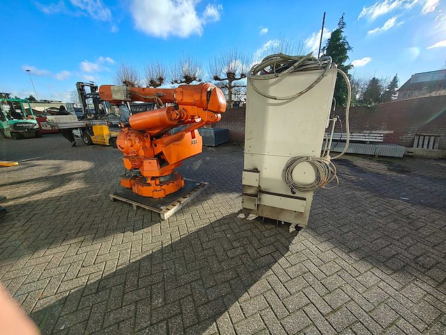 Abb - 2002 - irb6400r/2.8-200 - las/boorrobot - afbeelding 19 van  20
