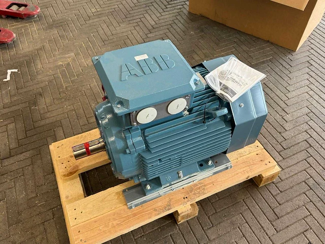 Abb - 2017 - m3bl 200mla 4 30kw nieuw - elektromotor - afbeelding 1 van  7