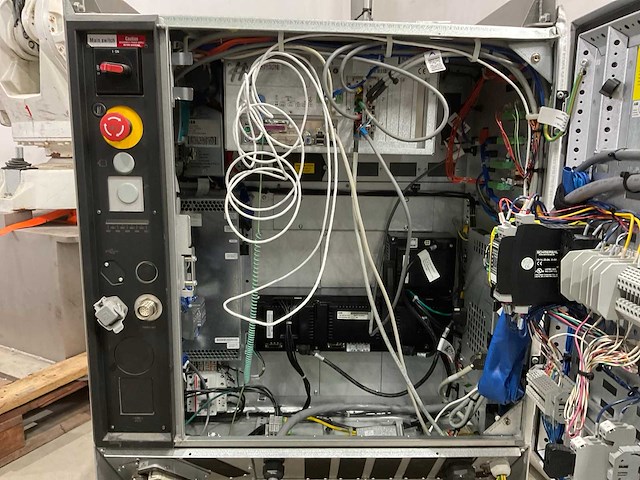 Abb - 26-50035 - 2006 - irb 260 m2004 - industriële verpakkings robot - afbeelding 16 van  17