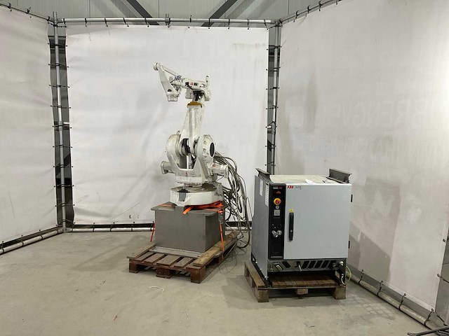 Abb - 26-50035 - 2006 - irb 260 m2004 - industriële verpakkings robot - afbeelding 1 van  17