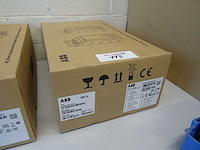 Abb - acs355-03e-07a3-4 - frequentieregelaar - afbeelding 1 van  2