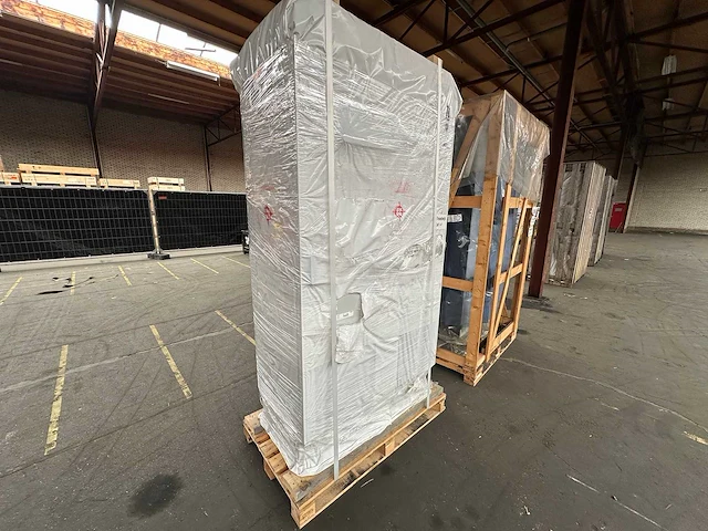 Abb - acs800-17-0320-5+c164+g300+k454+l501+l504+l509+m602+p902+p904+r708 - industriële frequentieregelaar/omvormerkast 1x 250 kw - afbeelding 3 van  4